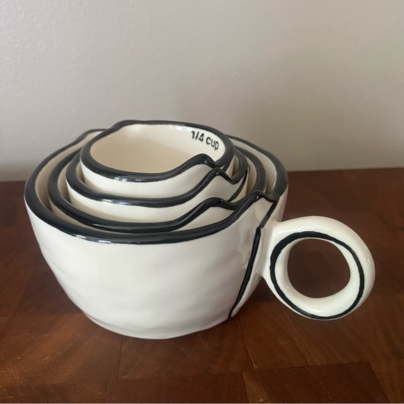 Four Ceramic Nesting Measuring Cups in Cream & Black - Picture 7 of 8